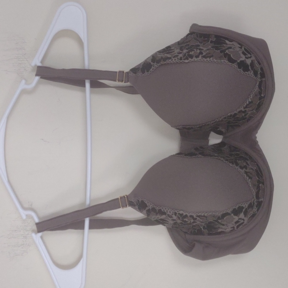 The Embraceable Perfect‎ Coverage underwire bra 34DD Taupe/lace trim